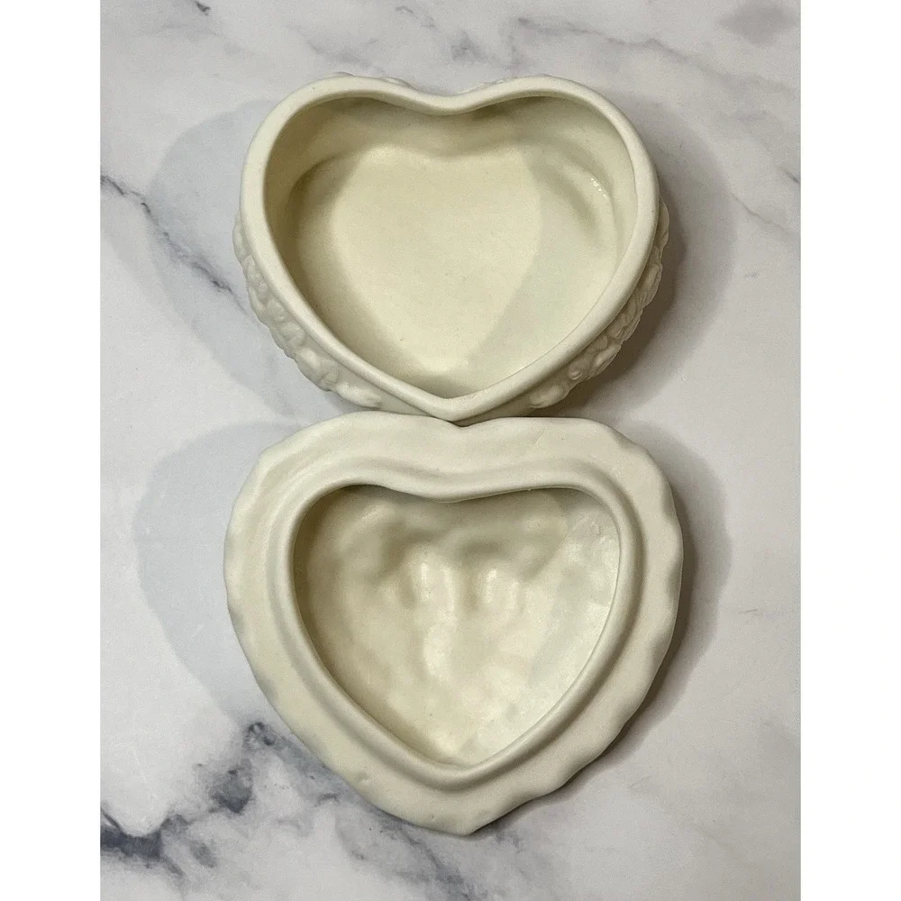 Vintage White Porcelain Bisque Cherub Angel Heart Roses Trinket Vanity Box